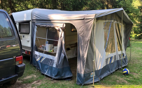 Кемпер для отдыха Dethleffs RT - изображение 3