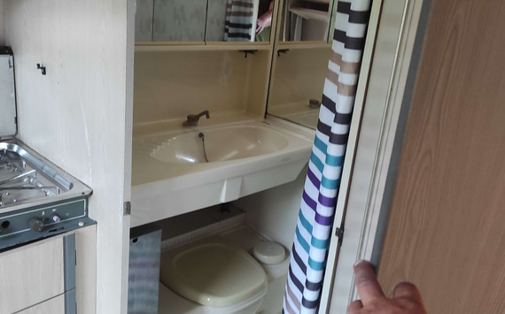 Кемпер для отдыха Dethleffs RT - изображение 10