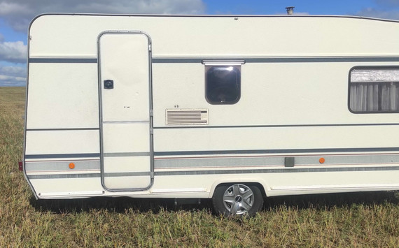 Кемпер для отдыха Burstner Holiday 4309 - изображение 3