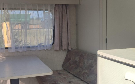 Кемпер для отдыха Burstner Holiday 4309 - изображение 7