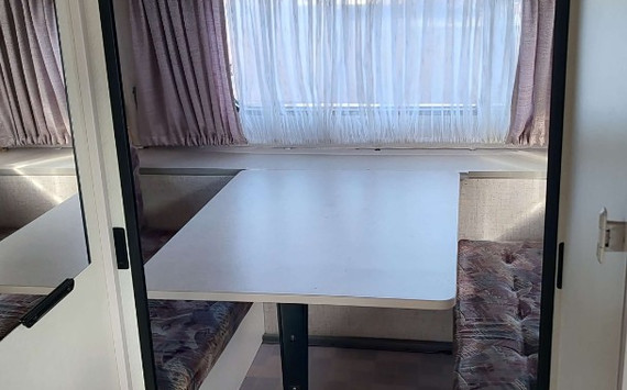 Кемпер для отдыха Burstner Holiday 4309 - изображение 12