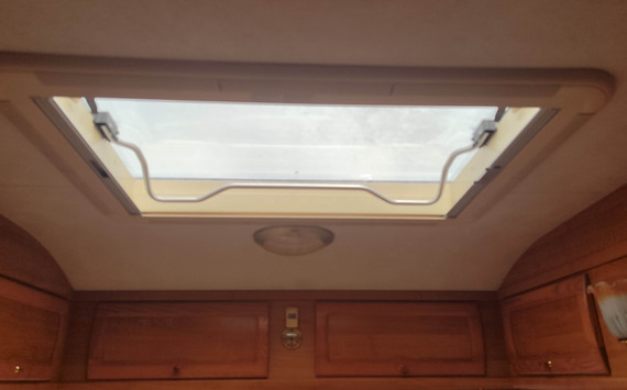 Кемпер для отдыха Coachman VIP 2000 520/4 - изображение 19