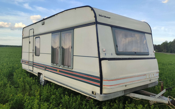 Кемпер для отдыха Burstner Big Lux