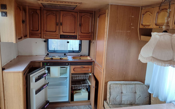 Кемпер для отдыха Burstner Big Lux - изображение 10