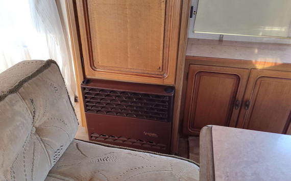 Кемпер для отдыха Burstner Big Lux - изображение 12