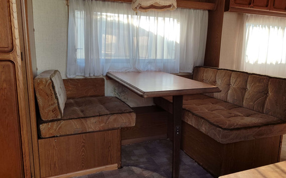 Кемпер для отдыха Burstner Big Lux - изображение 7