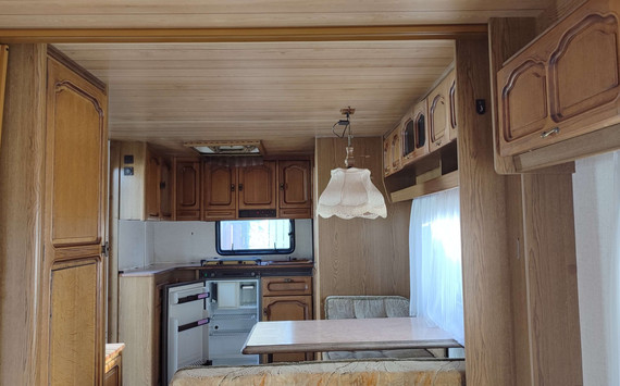 Кемпер для отдыха Burstner Big Lux - изображение 9