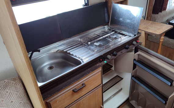 Кемпер для отдыха Burstner Big City - изображение 12